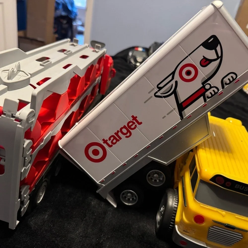 Trucks!! Lot of 5 trucks. Rigs.